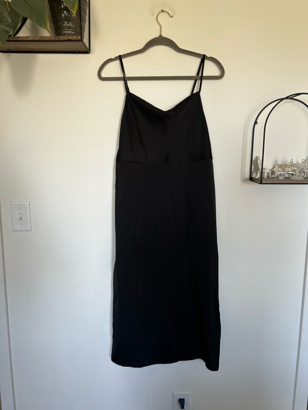 NWT Old Navy Black Sleeveless Spaghetti Strap Midi Length Dress Size Small